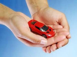 Save on auto insurance for teen girls in Laredo